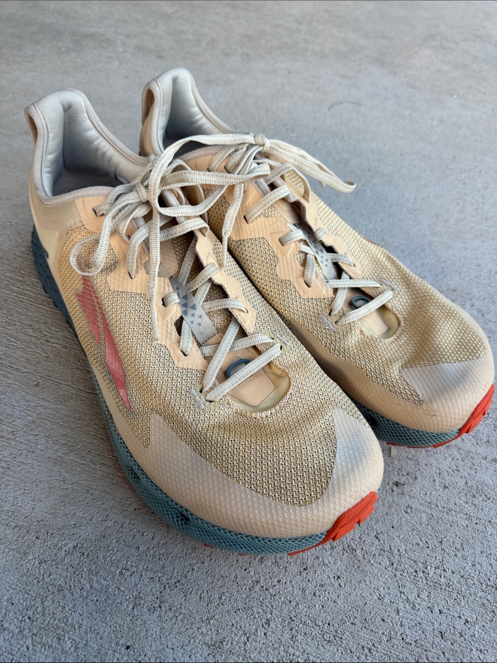 Men's Altra tan mesh MaxTrac Timp 4 Running Shoes size 13